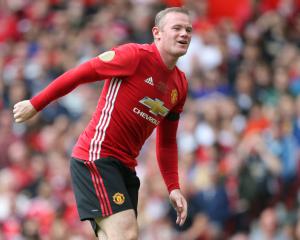 Rooney already back in training as Manchester United future remains up in air