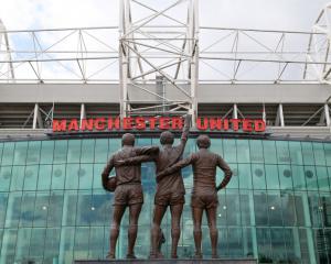 Manchester United return to top of football rich list