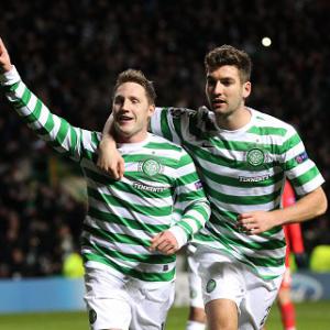 Hooper penalty sends Celtic through