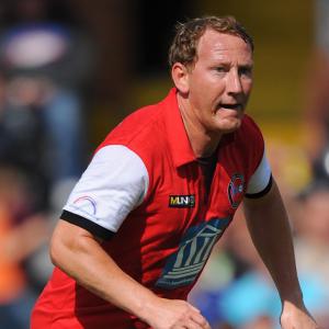 Former Arsenal player Ray Parlour jumps to Wenger's defence