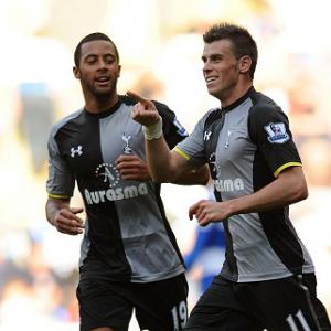 Defoe bags brace in Royals rout
