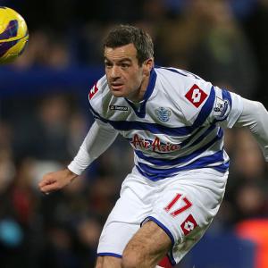 Redknapp wants to delay Nelsen exit
