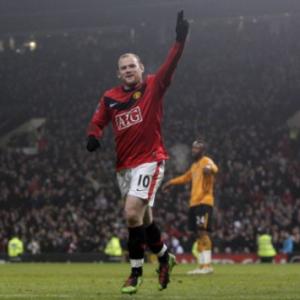 Wayne Rooney's fantastic four puts United back on top of the Premier League