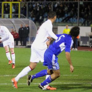 England maul San Marino