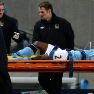Man Citys Richards out for up to two months
