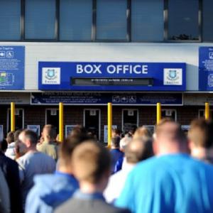 Everton record 9.1 million pound loss