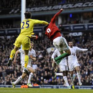 Swansea boss Laudrup fumes at officials after Michu collision