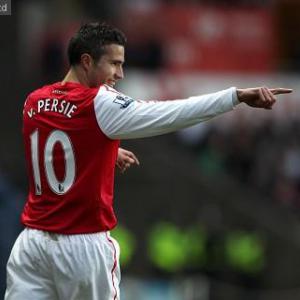 Fergie confirms Van Persie bid