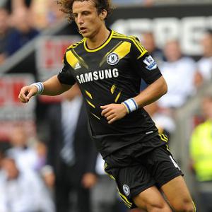 Luiz switch to Barca does not concern Di Matteo