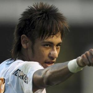 Barcelona linked with Neymar move