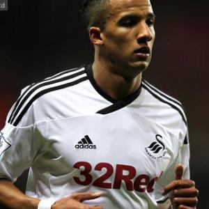 Swans' Sinclair nears City switch