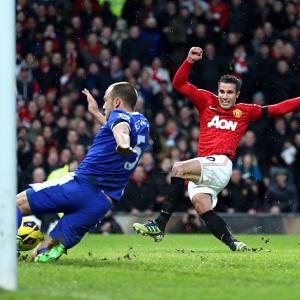 United secure 12-point advantage