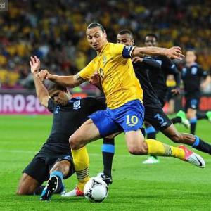 Ibrahimovic deal 'far away' - agent