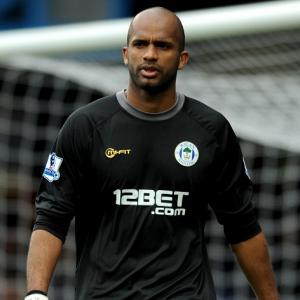 Al Habsi set for surgery
