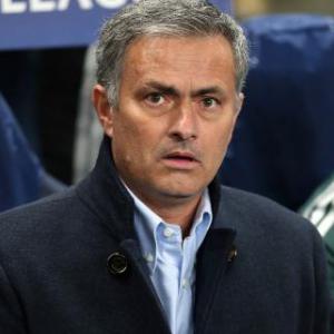 Spanish paper Marca stands by claims Real players want Mourinho out