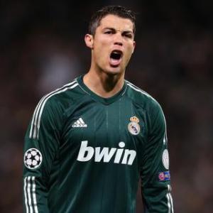 Neville bigs up Ronaldo ahead of Man United clash