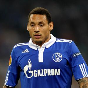 Schalke sneak crucial draw against Galatasaray