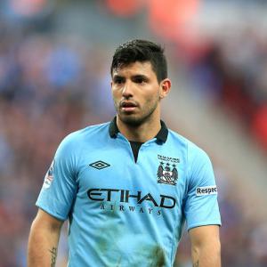 Aguero signs extension