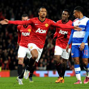 Goals from Nani and Hernandez see United past Reading (Video)