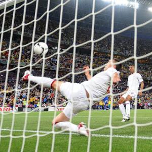 Goal-line technology gets green light