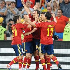 Alonso bags brace as Spain progress