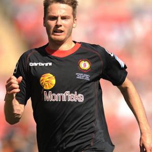 United in talks for Crewe's Powell