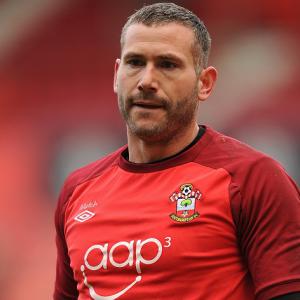 Davis pens three-year Saints extension