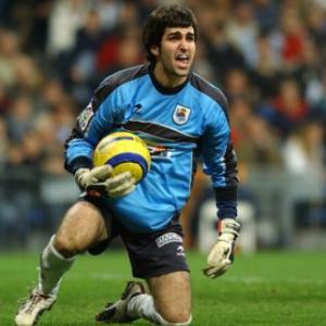 Riesgo eyes Spurs deal after Spanish keeper impresses Redknapp on trial