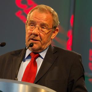 Caborn unhappy with stadium decision
