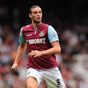 Pardew would like to re-sign Carroll