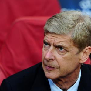Wenger calm about contract talks
