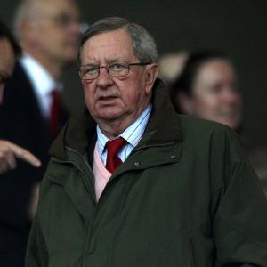 Arsenal chairman Peter Hill-Wood 'unaware' of possible takeover