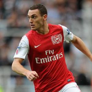 Resurgent Arsenal crush rock-bottom Wigan