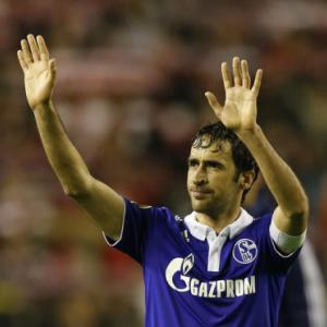 Raul to quit Schalke at season's end
