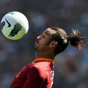 Enrique defends Osvaldo punishment