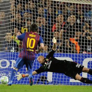 Messi reaches 50-goal landmark