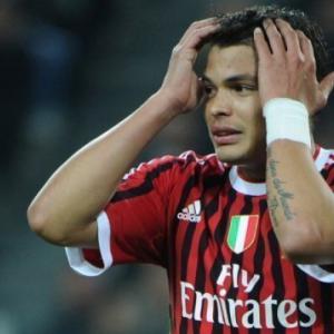 Silva staying with AC Milan as PSG break down