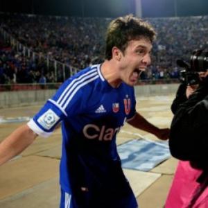 Chilean youngster Henriquez joins Man Utd - club