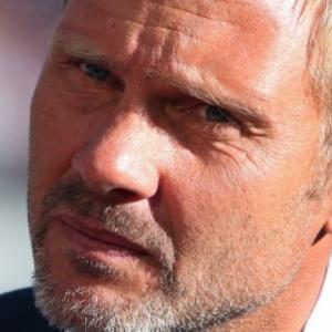 Hamburg coach Fink under pressure