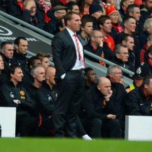 Managers unite as post-match chants taint tribute