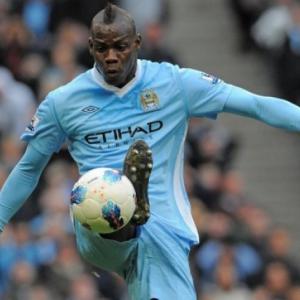Juventus battle AC Milan for Balotelli: reports