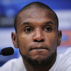 Barcelona say Eric Abidal faces kidney check-up