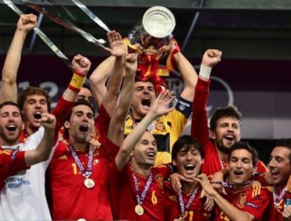 Victorious Spain to return to heroes' welcome