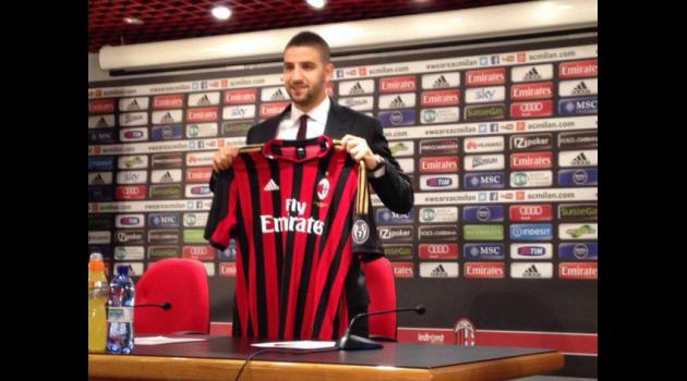 Click to View : 1er but de Adel Taarabt dans le Calcio, Napoli - Milan AC