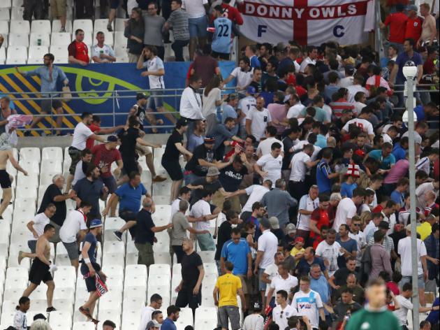 Russian official apparently praises hooligans and claims fans fighting ...