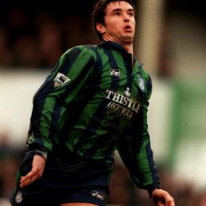 Football pays tribute to Speed