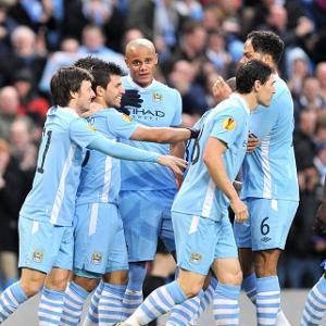 City cruise past Porto