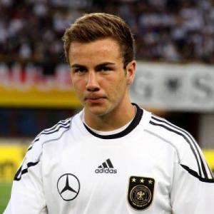 Dortmund issue hands off warning over Goetze