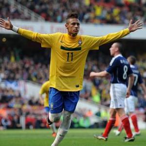 Brazil risk first round exit in 2014, says Romario