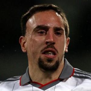Family-guy Robben, Ribery sit out for Bayern